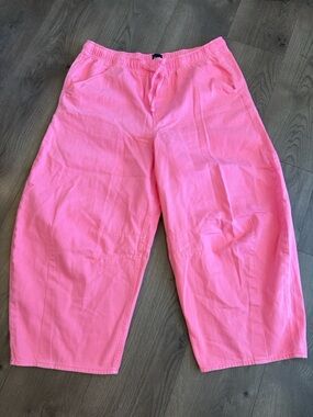 GAP Mid Rise Easy Horseshoe Jeans in neon pink denim